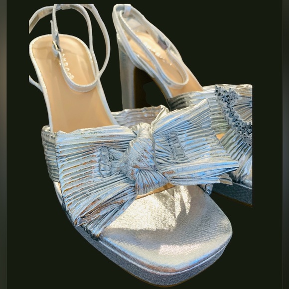 *NEW* BAMBOO Silver She’s A Treasure Heels Size 8.5 - Picture 5 of 10